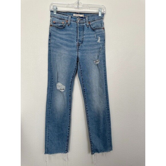 Levi's Wedgie Straight Leg Light Wash Blue Distressed Frayed Hem Waist 26 26x28 - Picture 1 of 9